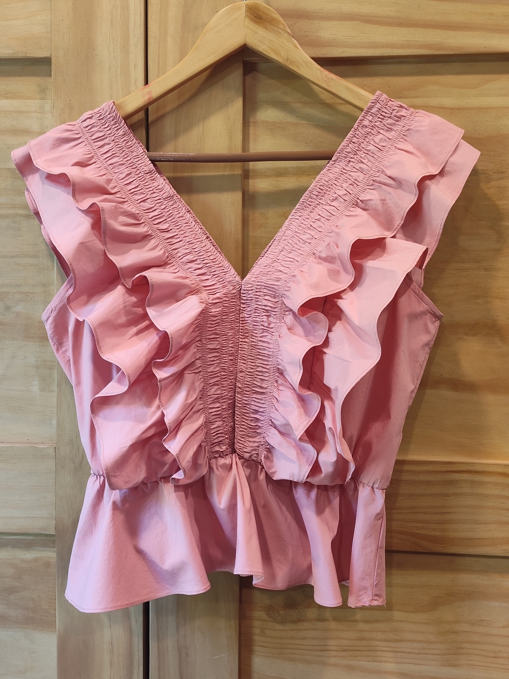 Strut & Bolt Women's Pink Peplum Smocked Ruffle V-Neck Coquette Girl Top | M